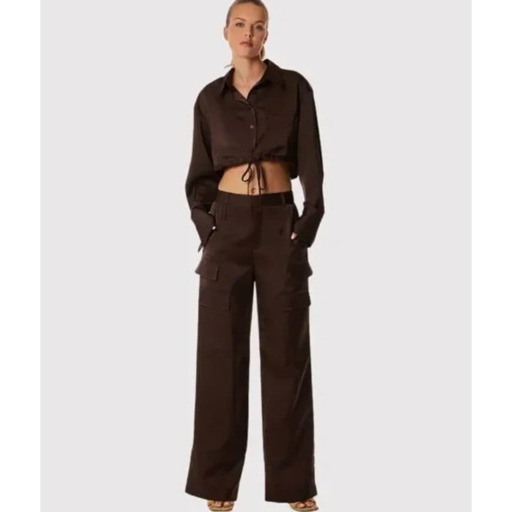 The Noli Shop Milan Satin Crop with‎ Cargo Pant Set in Brown sz L/12